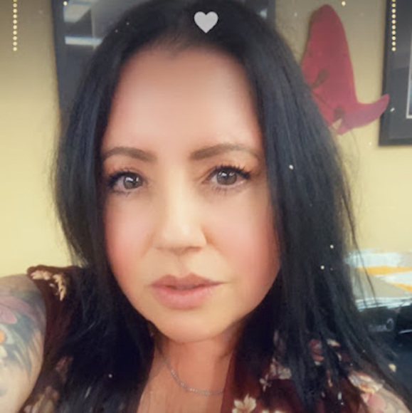Meet your Posher, Brenda - Picture 1 of 1